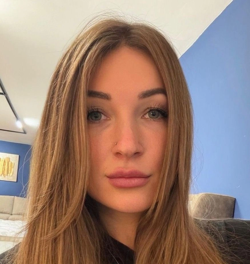 Дана Пшунова