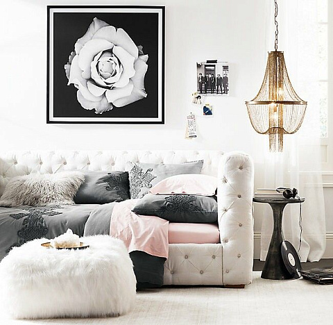 Купить  Кровать детская Tribeka Tufted по цене 206 800 руб.