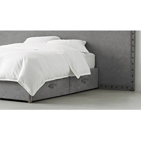 Купить  Кровать с изголовьем Axel по цене 98 200 руб.