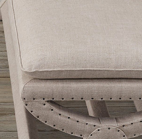 Купить  Дизайнерская банкетка Toscane Nailhead по цене 52 500 руб.
