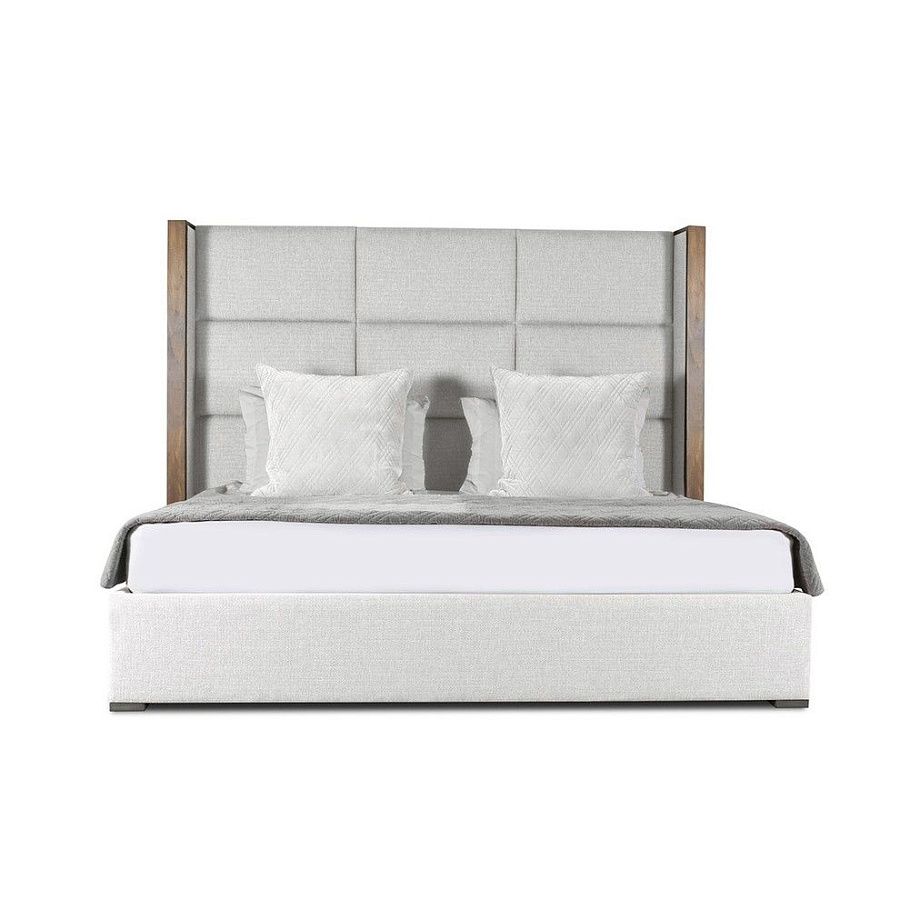 Купить Кровать двуспальная с изголовьем Berkley Winged Cube Wood по цене 117 500  руб.