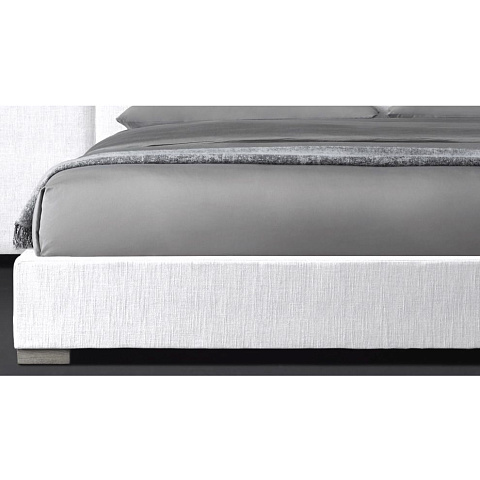 Купить  Кровать с высоким изголовьем Modena Nontufted по цене 103 700 руб.